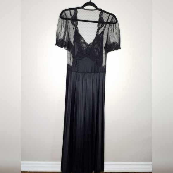 Vintage Patricia Black Lace Nightgown & Robe Set Gothic Morticia Wednesday Style - Picture 13 of 13